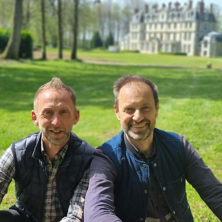 Les Ecuries Du Chateau De Brumare Brestot Exterior foto