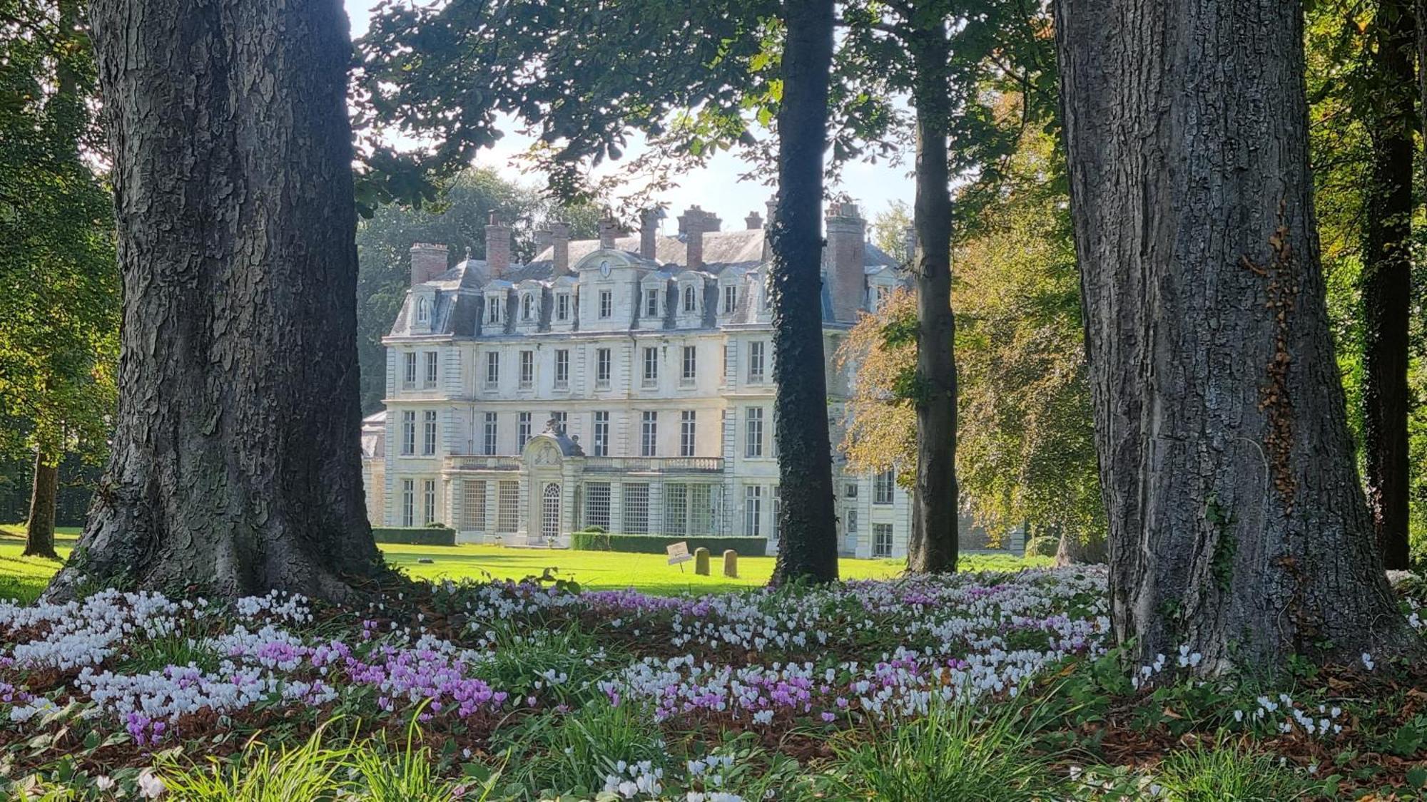 Les Ecuries Du Chateau De Brumare Brestot Exterior foto